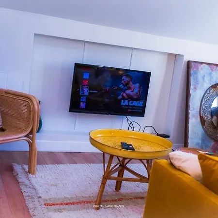 La Maison Laborey, Gite Avec Terrasse Et Piscine Dijon