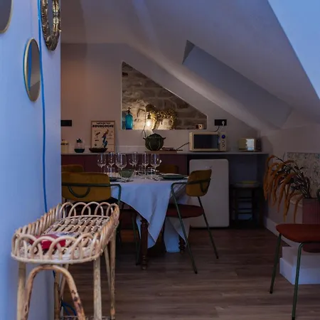 Apartmán La Maison Laborey, Gite Avec Terrasse Et Piscine *